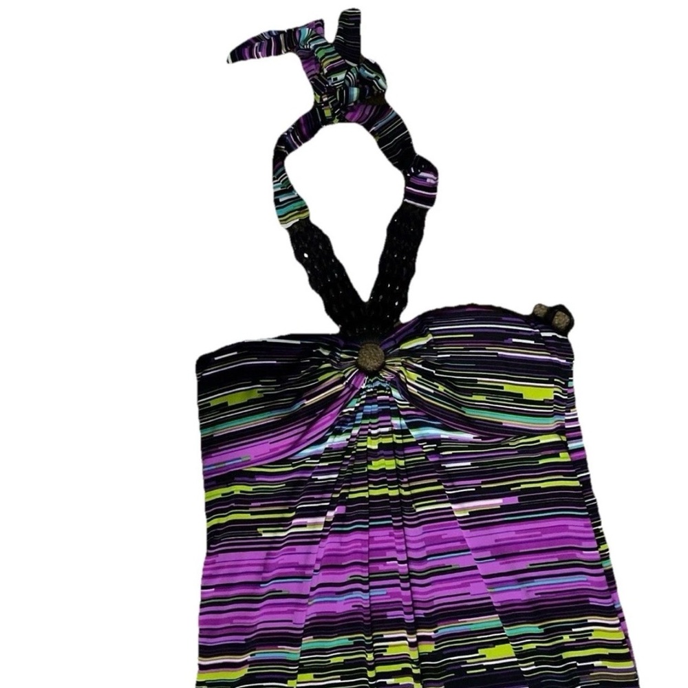 Woman’s beautiful multi colored ankle length sleeveless Dress size large